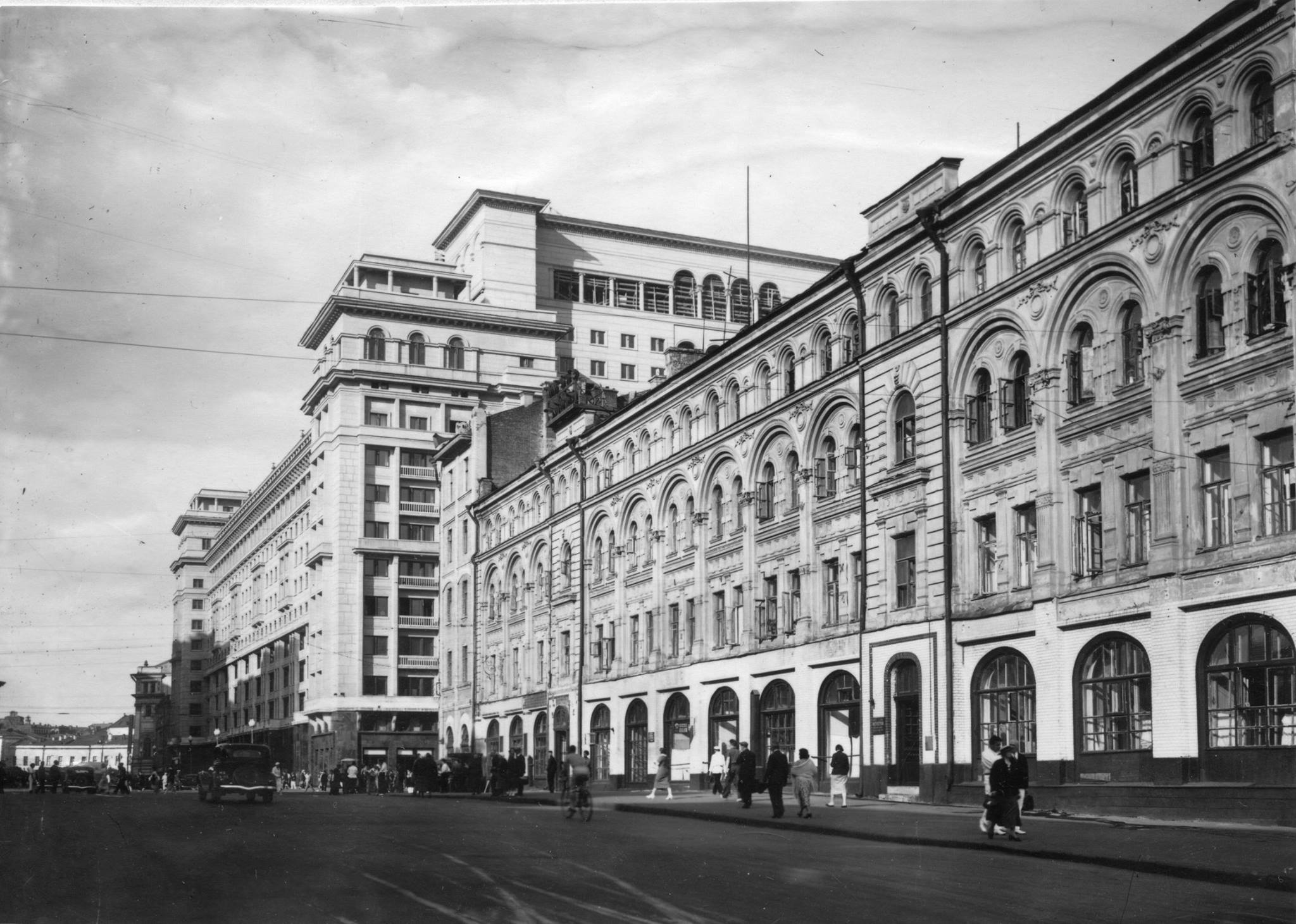 Отель охотный ряд. Охотный ряд 1930. Гостиница Москва 1930-е. Гранд отель на Манежной площади. Тверская улица 1930.