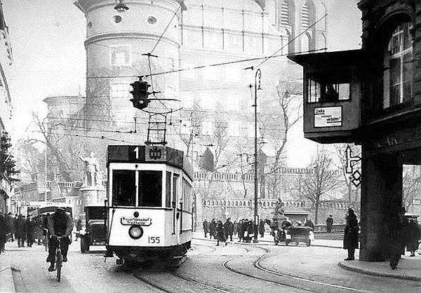 Лекция Е. Мосиенко «Патриарх городского транспорта»
