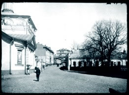 Вид на Брюсов переулок в начале XX века. Из коллекции Э.В. Готье-Дюфайе