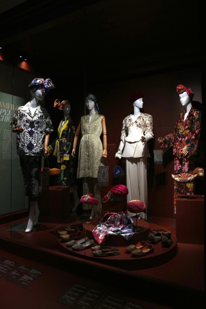 Ткань времени. Фото Е. Елисеевой