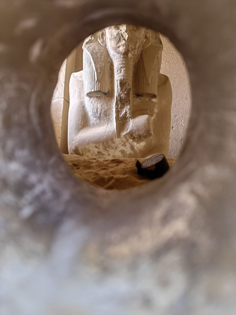 Всегда заглядывайте в глазок, Саккара, фото Ю. Мезенцевой