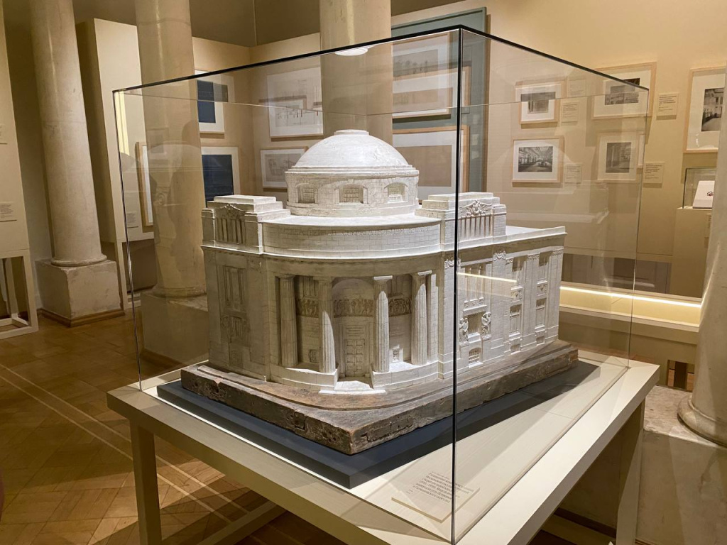 Выставка "Илларион Иванов-Шиц" в МУАРе. Фото Ю. Мезенцевой