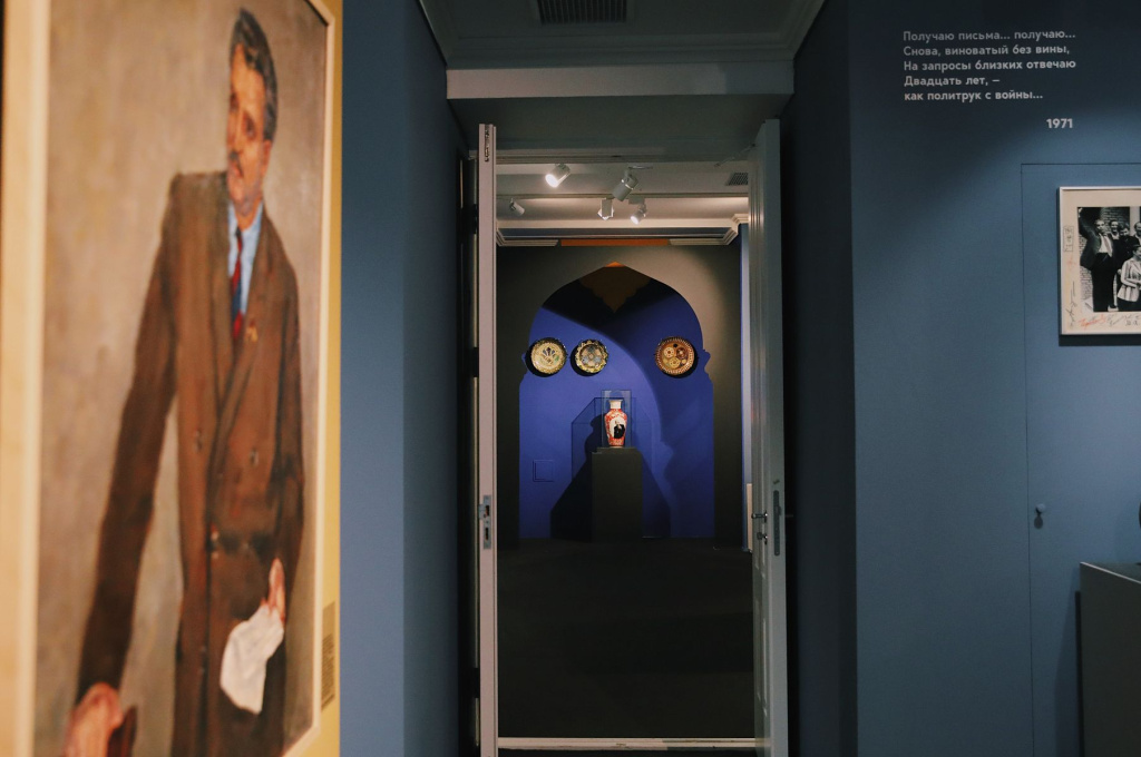 Фото выставки "И я вернусь" с сайта Литмузея