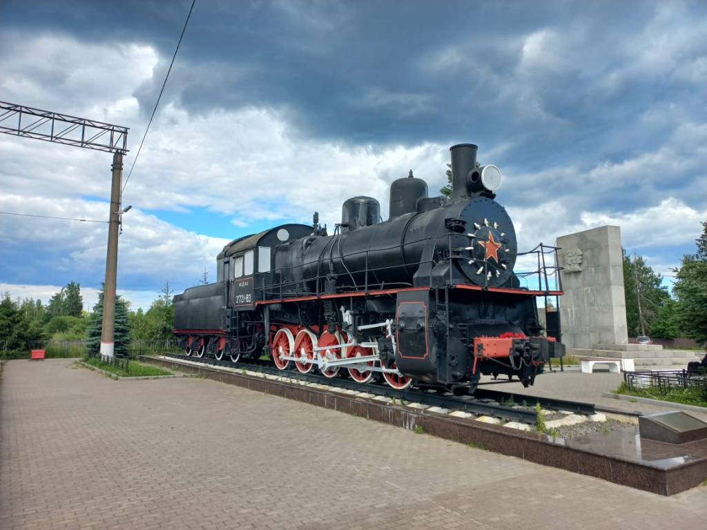 Паровоз Эм, который привёл первый поезд по дороге Победы, ст. Петрокрепость, фото Ю. Егорова