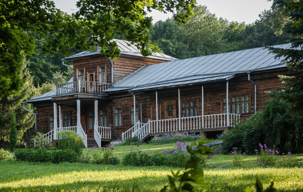 Никольское-Вяземское, усадебный дом. Авторство: Celest. Собственная работа