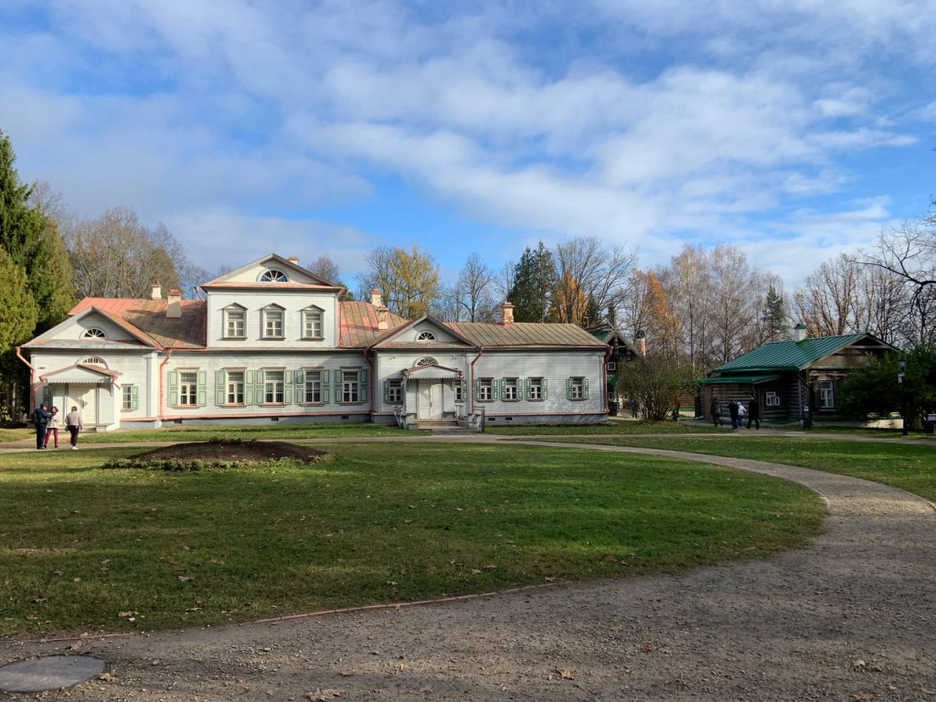 Абрамцево, фото Екатерины Щербаковой, октябрь 2024 года