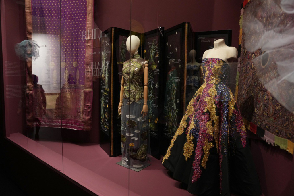 Ткань времени. Фото Е. Елисеевой