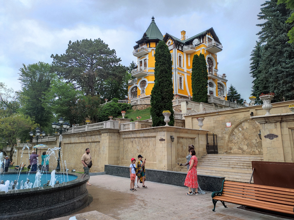 Усадьба Твалчрелидзе, Кисловодск.Фото А. Чекмарева