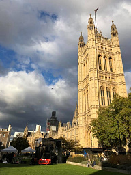 Британский парламент: история, традиции, символы